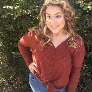 Meet your Posher, Elizabeth